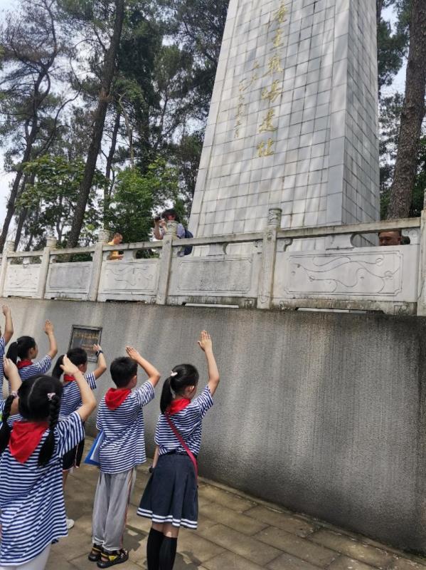 傳承“紅色基因”，爭當新時代好少年   ——參加“童心向黨，穿越時空的對話”有感